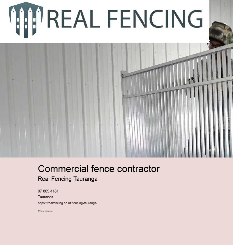 Aluminum metal fencing