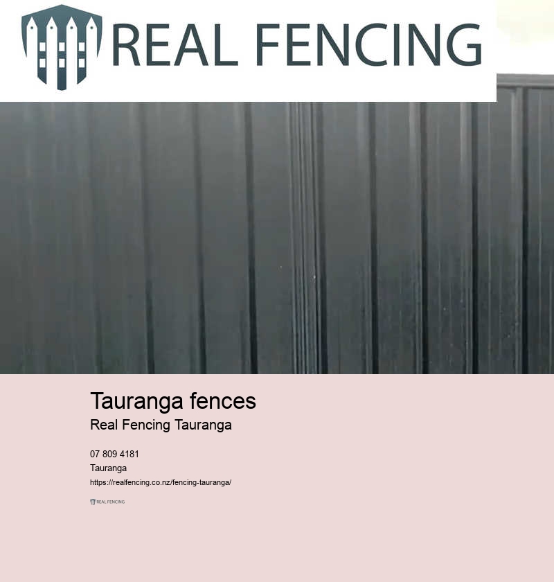 Aluminum pool fencing